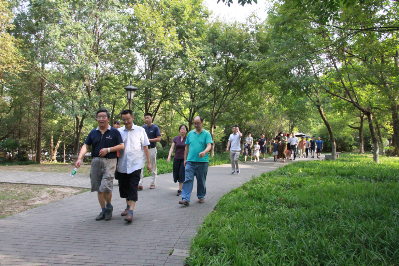 18091104523792f.png 18091104523792f.png